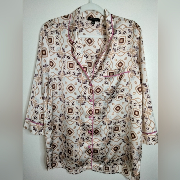 Ann Taylor (Size L) Multicolored Medallion Pattern (2PC) Matching Pajama Set - Picture 2 of 16